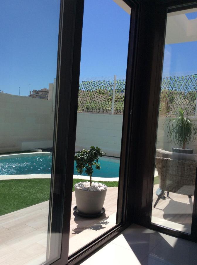 Villa Bianco Dehesa de Campoamor  객실 사진